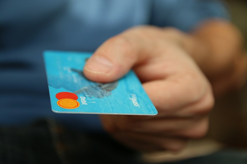 Pros and Cons of Credit Cards