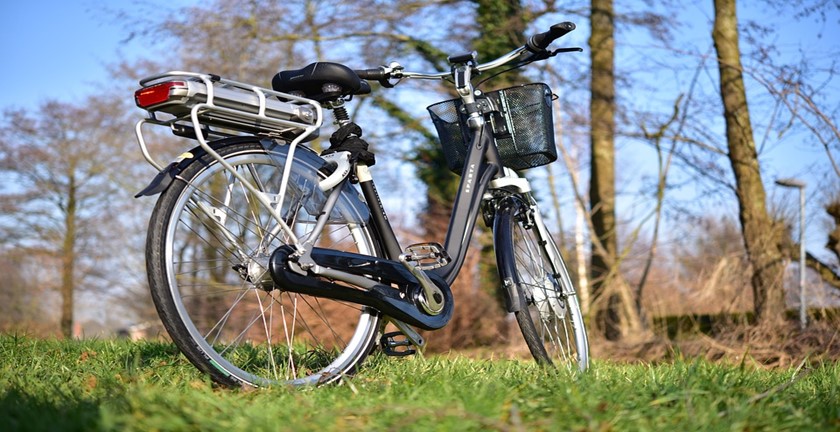 Pros and Cons of E-Bikes