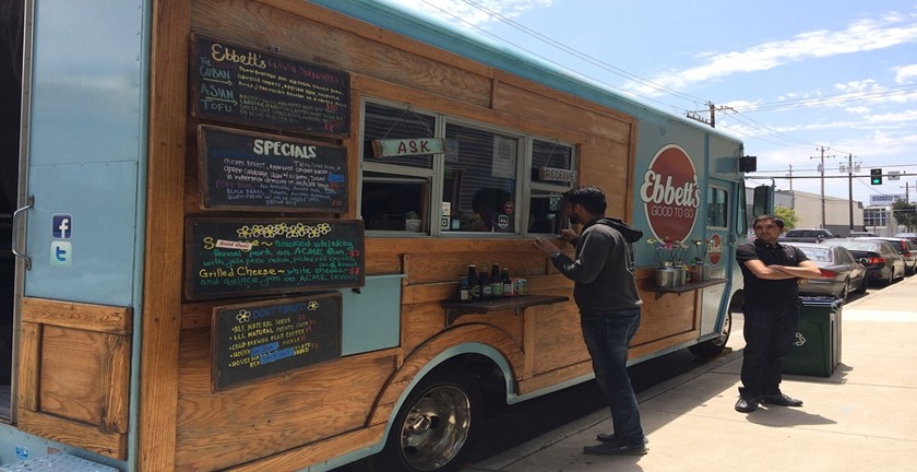 Pros and Cons of Food Trucks