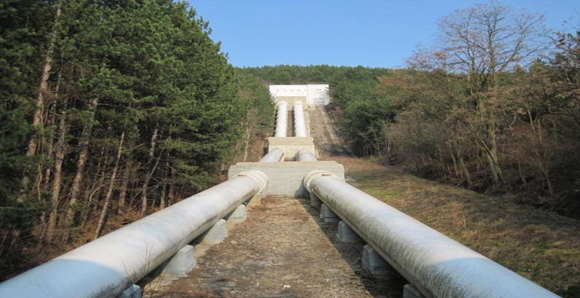 Pros and Cons of Trans Mountain Pipeline