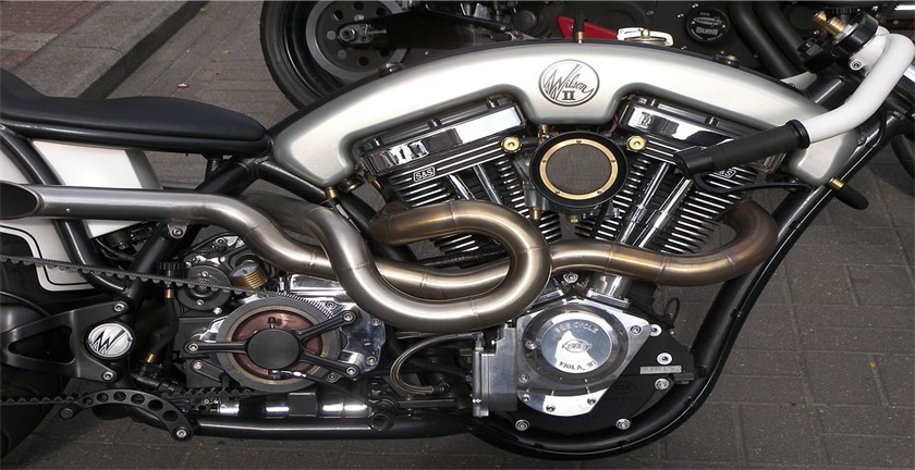 Pros and Cons of V-Twin Engine