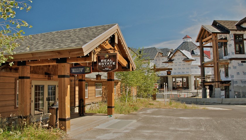 Pros and Cons of Zero-Lot-Line