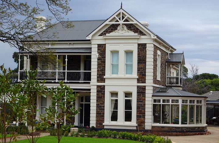 Pros and Cons of a two story house