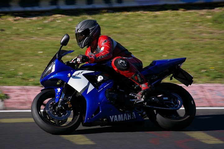 Pros and Cons Of 2019 Yamaha Fazer 25