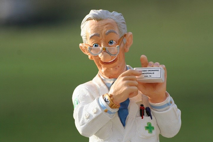 Pros and cons of being a pharmacist