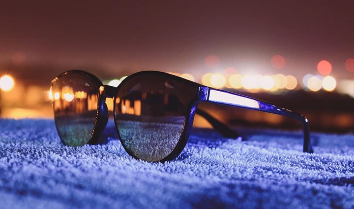 Pros and cons of mirrored sunglasses