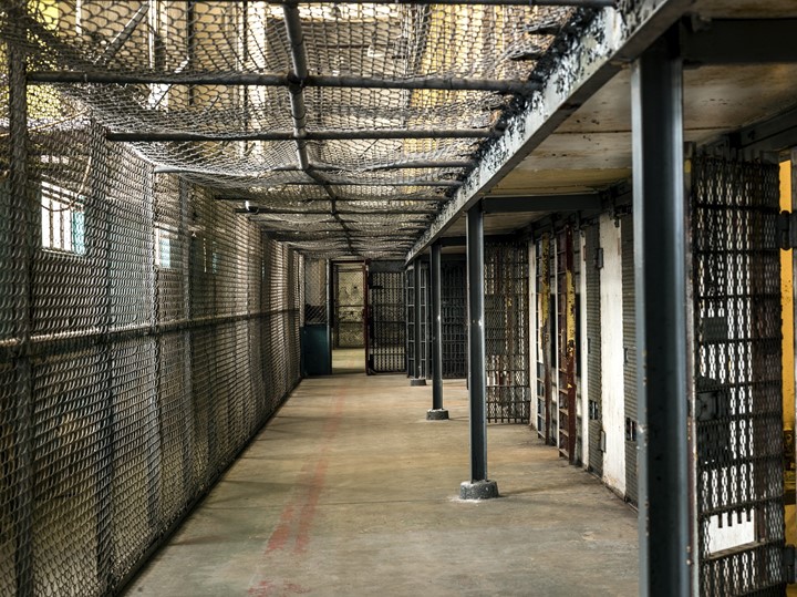 Pros and Cons of Solitary Confinement