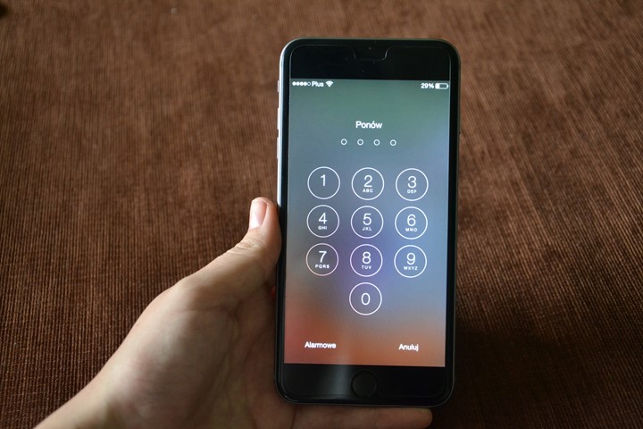 Pros and Cons of jailbreaking iPhone 6